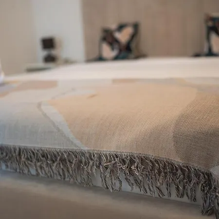 Apartamento Eric - Spacious With Balcony Bucarest