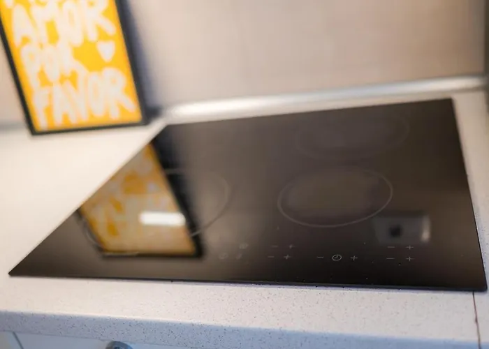 Eric - Spacious With Balcony * Βουκουρέστι