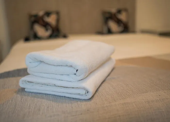 Eric - Spacious With Balcony Apartman Bukarest