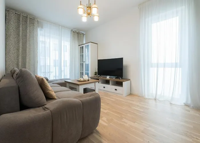 شقة Eric - Spacious With Balcony *