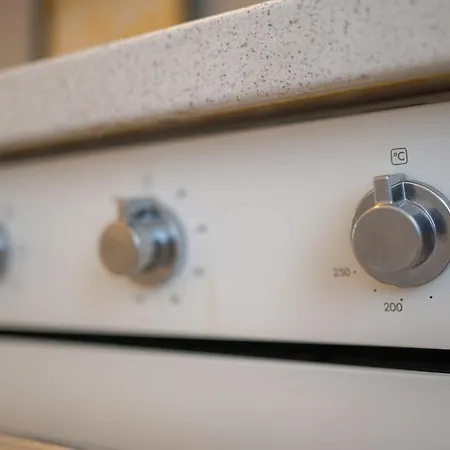 Eric - Spacious With Balcony * Bucharest