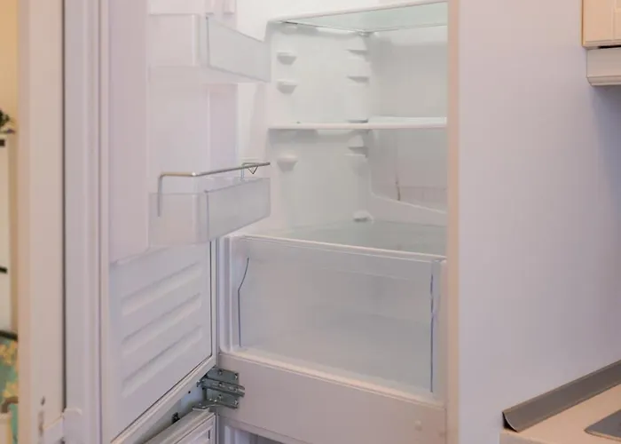 Eric - Spacious With Balcony * ブカレスト